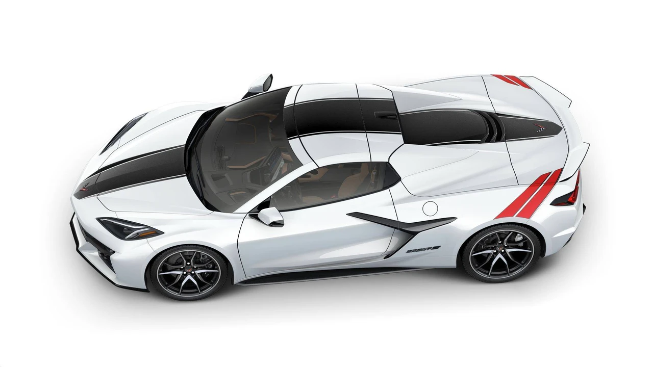 2027 Chevrolet Corvette C8 Grand Sport - Image 7 of 11
