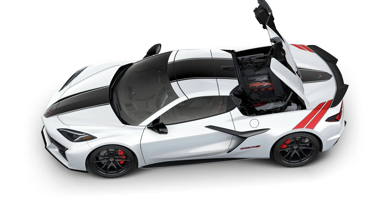 2027 Chevrolet Corvette C8 Grand Sport - Image 7 of 11