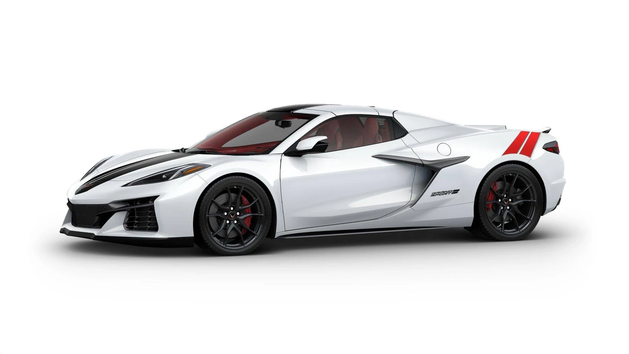 2027 Chevrolet Corvette C8 Grand Sport - Image 26 of 31