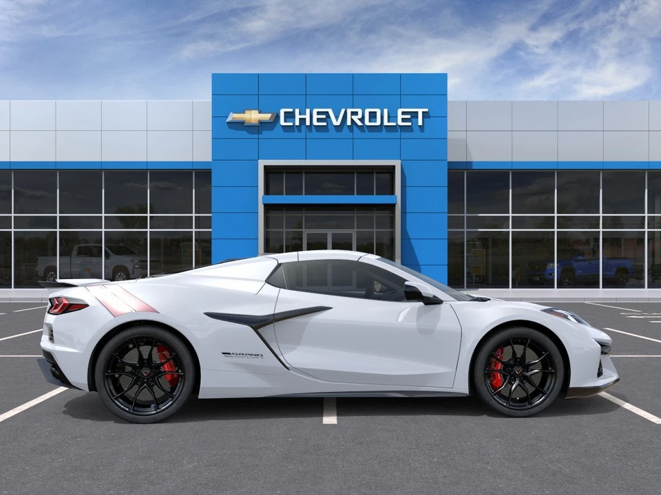 2027 Chevrolet Corvette C8 Grand Sport - Image 5 of 31