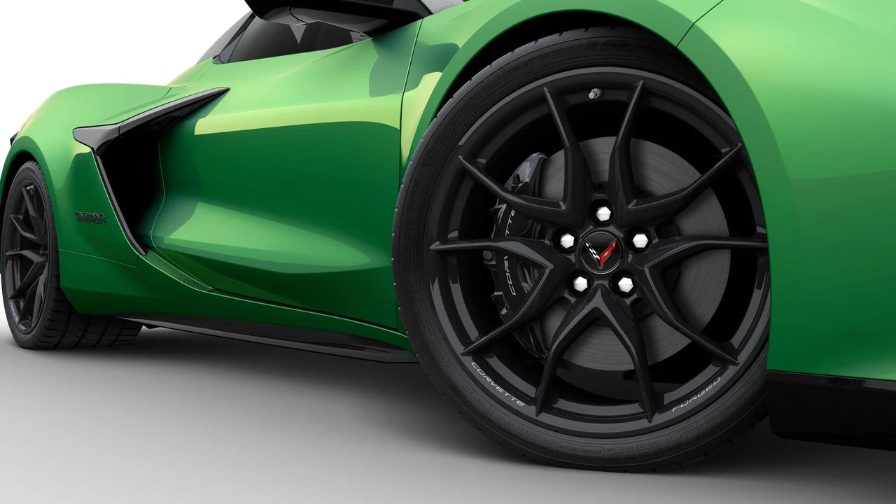 2027 Chevrolet Corvette C8 Grand Sport - Image 6 of 11