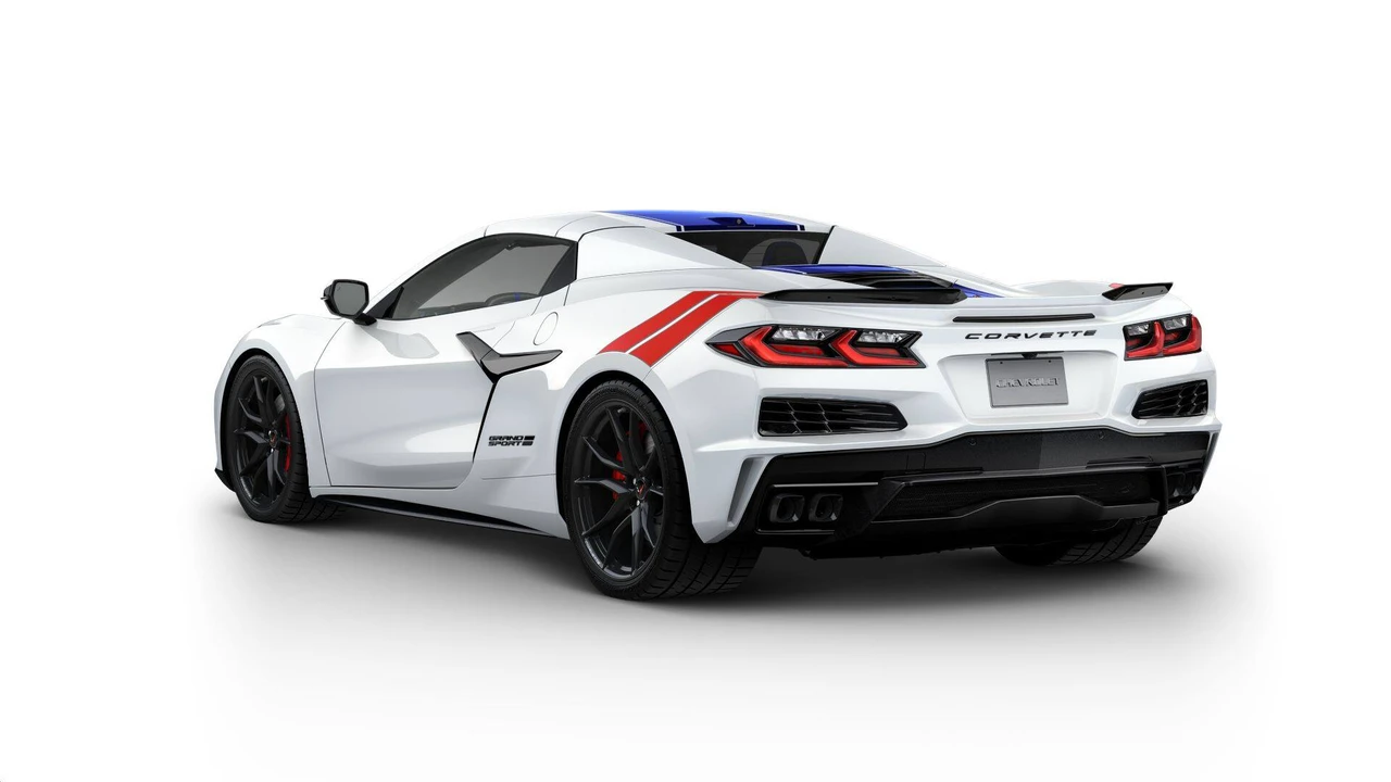 2027 Chevrolet Corvette C8 Grand Sport - Image 3 of 11