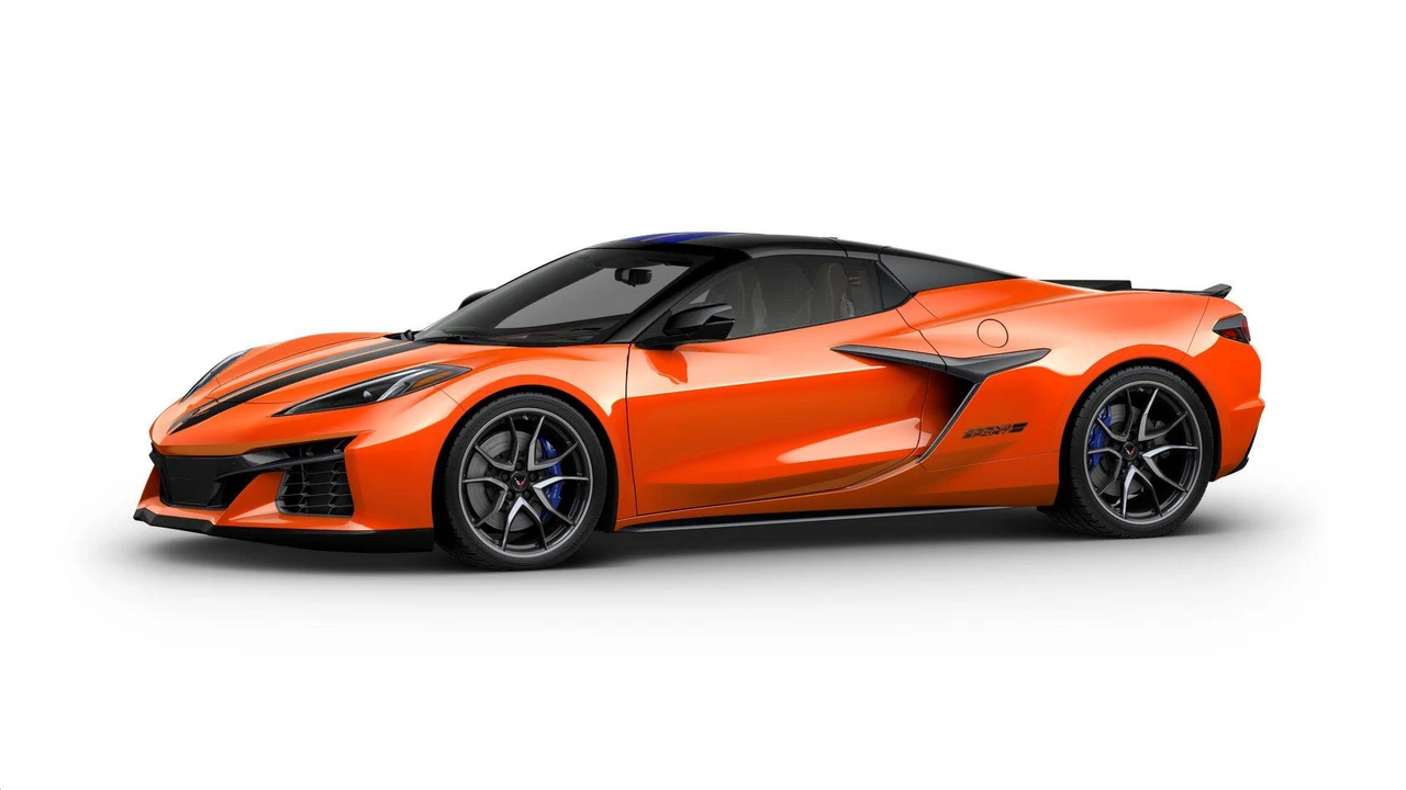 2027 Chevrolet Corvette C8 Grand Sport - Image 2 of 11
