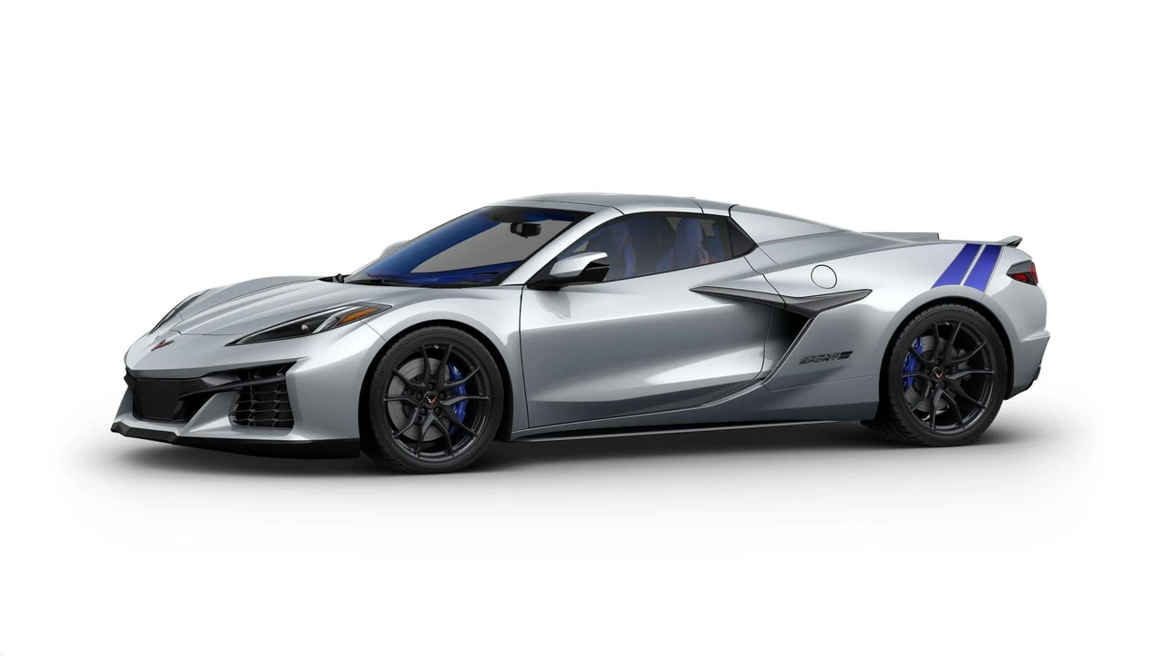 2027 Chevrolet Corvette C8 Grand Sport - Image 5 of 14