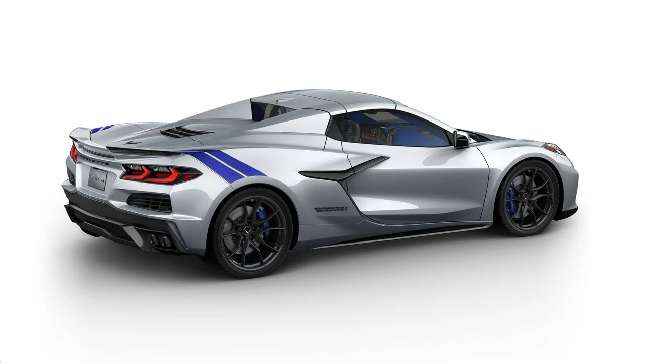 2027 Chevrolet Corvette C8 Grand Sport - Image 7 of 14
