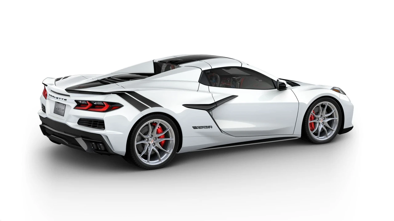 2027 Chevrolet Corvette C8 Grand Sport - Image 5 of 12