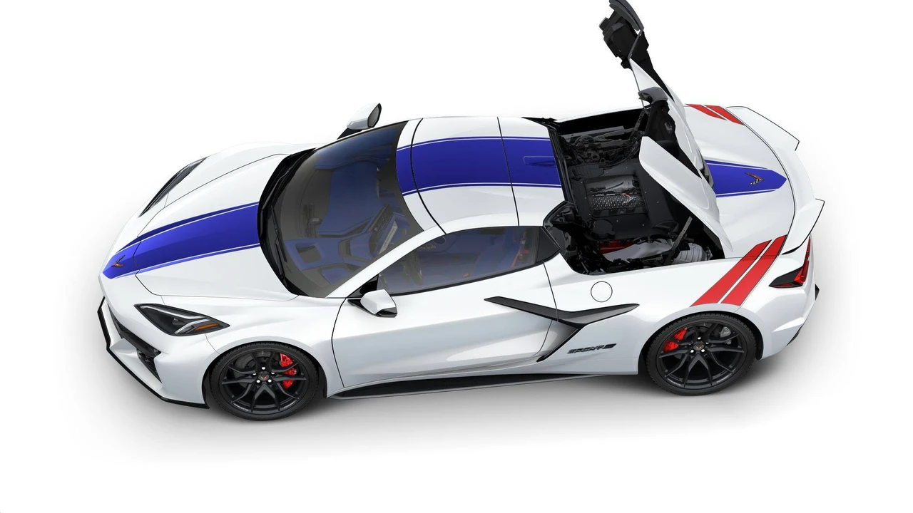 2027 Chevrolet Corvette C8 Grand Sport - Image 7 of 11