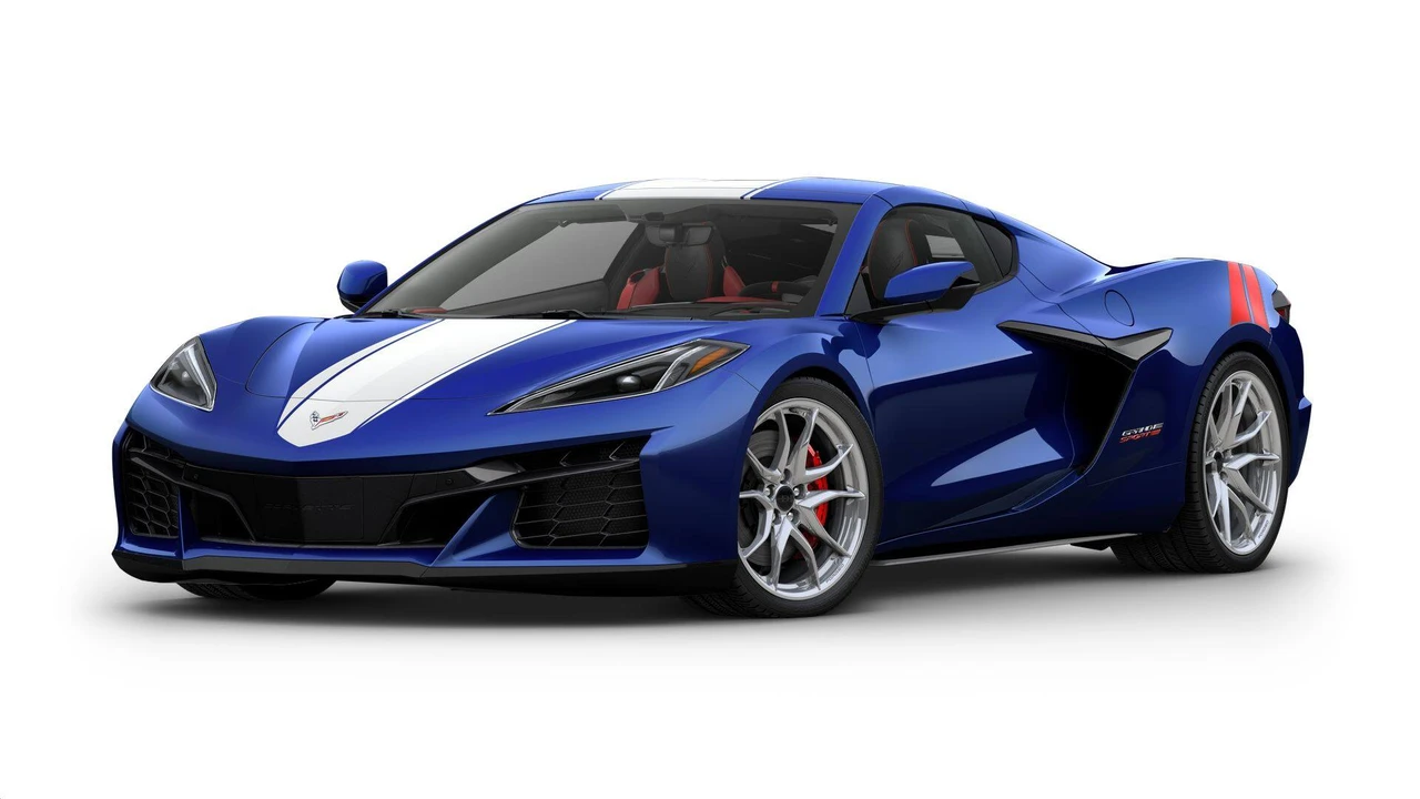 2027 Chevrolet Corvette C8 Grand Sport - Image 2 of 12