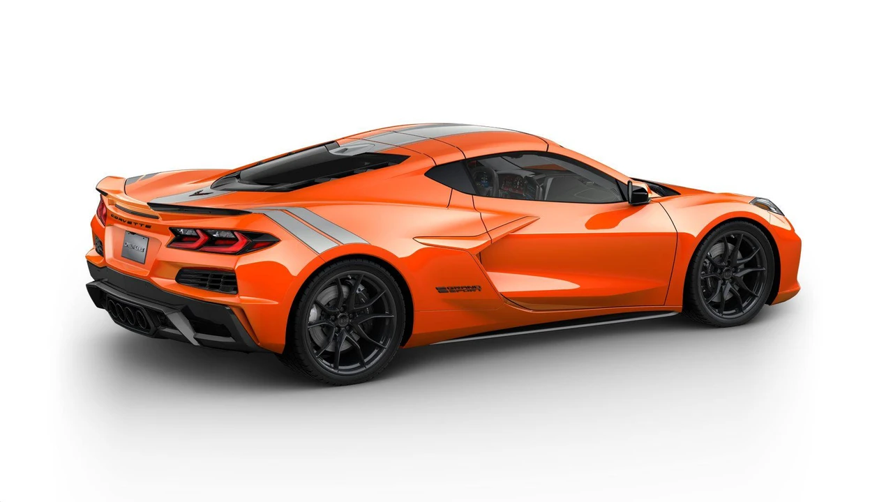 2027 Chevrolet Corvette C8 Grand Sport - Image 4 of 11