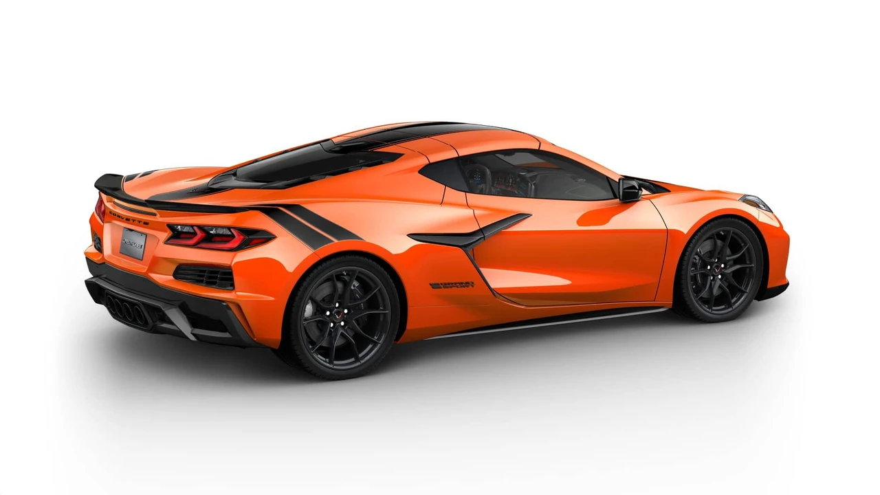 2027 Chevrolet Corvette C8 Grand Sport - Image 4 of 11