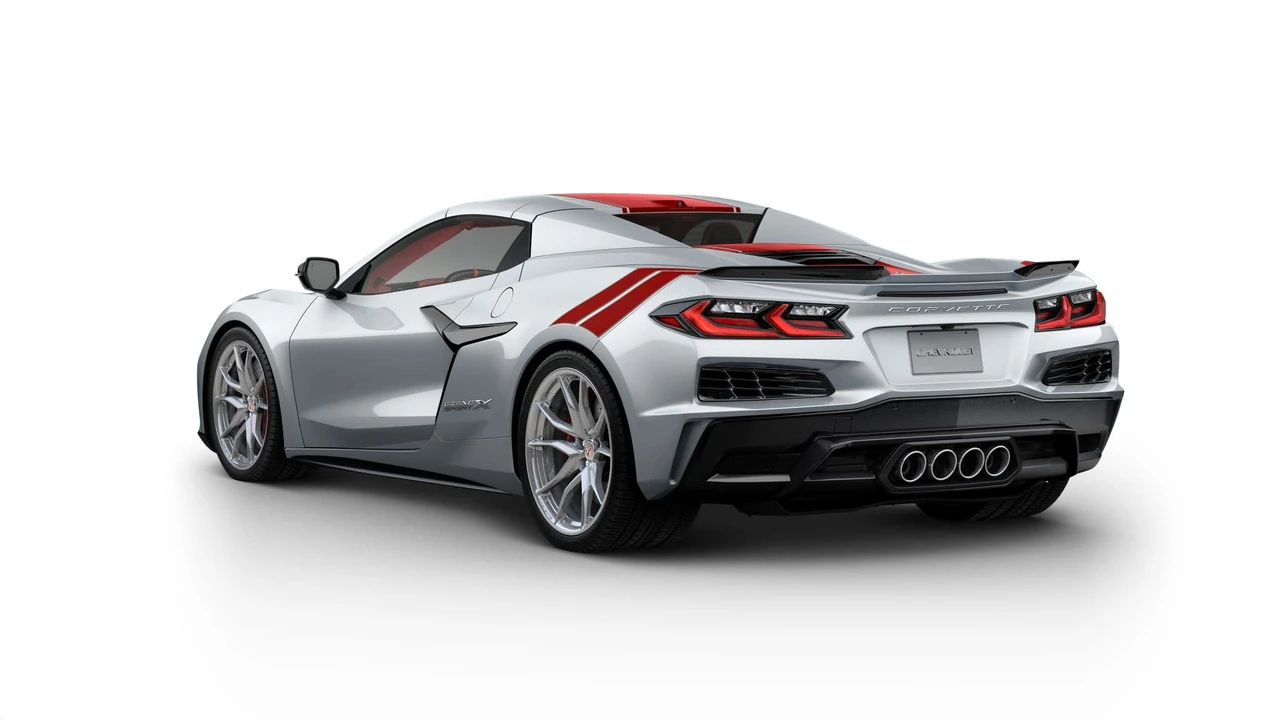 2027 Chevrolet Corvette C8 Grand Sport - Image 4 of 12