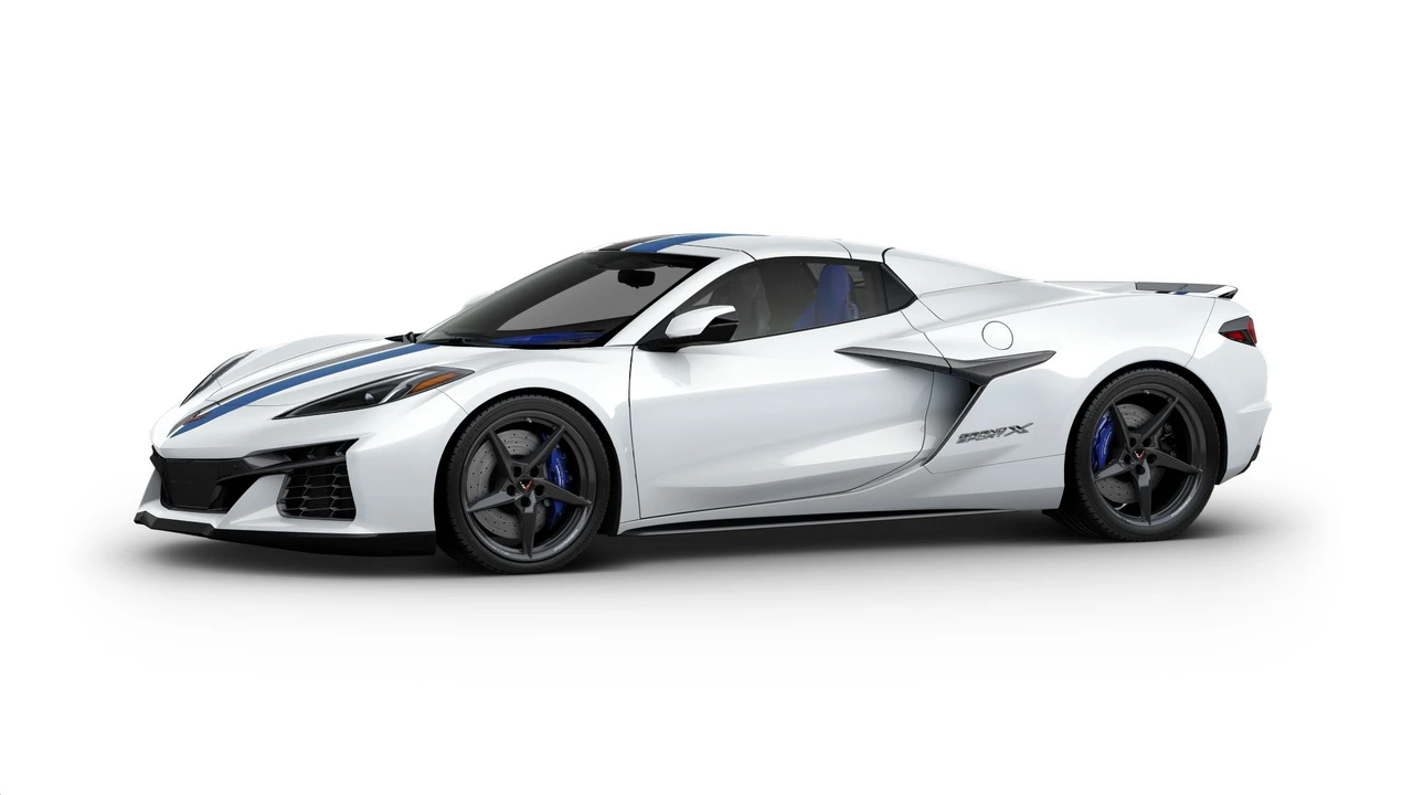 2027 Chevrolet Corvette C8 Grand Sport - Image 2 of 11