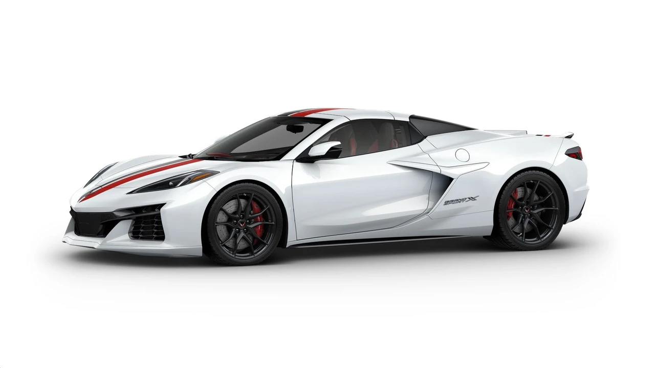 2027 Chevrolet Corvette C8 Grand Sport - Image 2 of 11