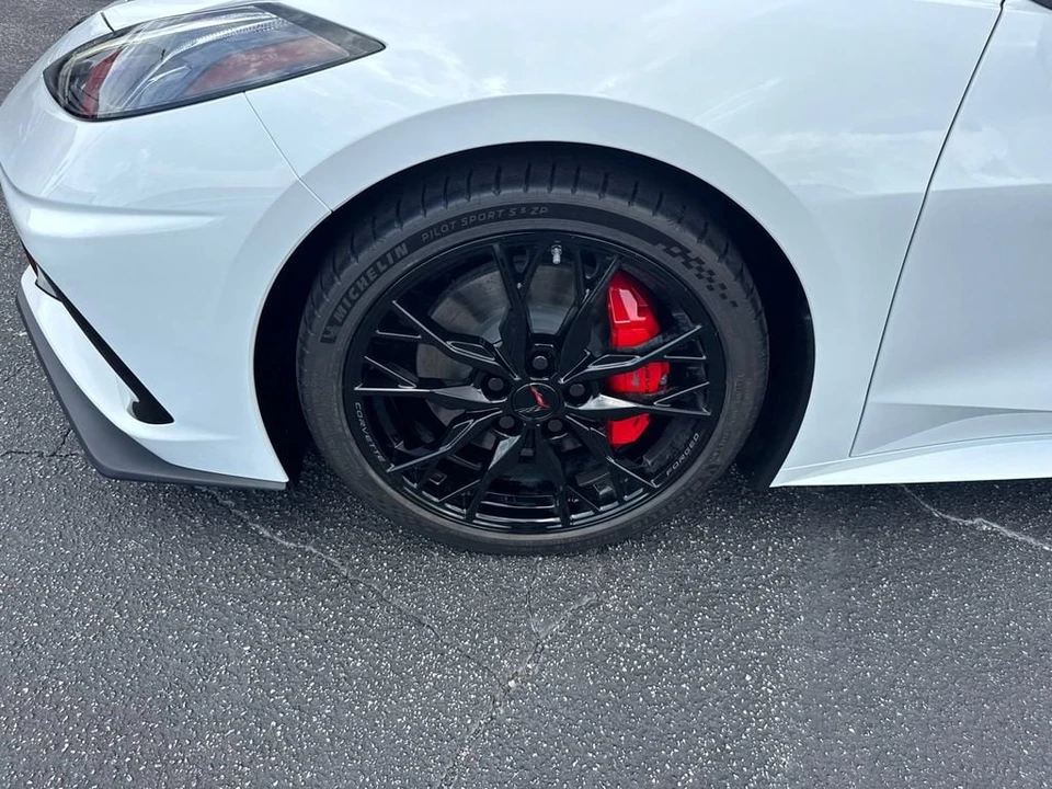 2027 Chevrolet Corvette C8 Grand Sport - Image 12 of 31