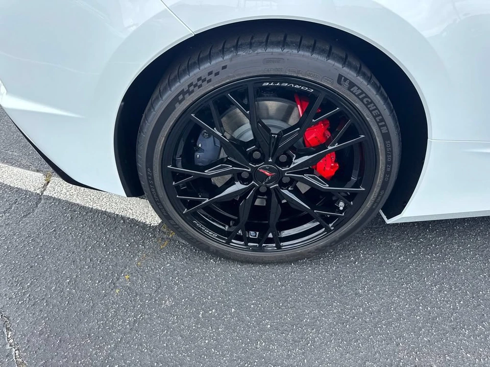 2027 Chevrolet Corvette C8 Grand Sport - Image 16 of 31