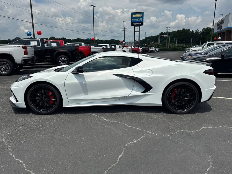 2027 Chevrolet Corvette C8 Grand Sport - Image 9 of 31