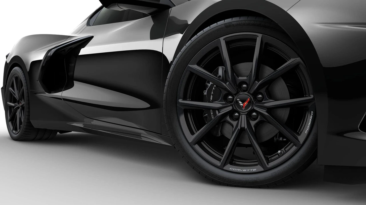 2027 Chevrolet Corvette C8 Grand Sport - Image 17 of 22