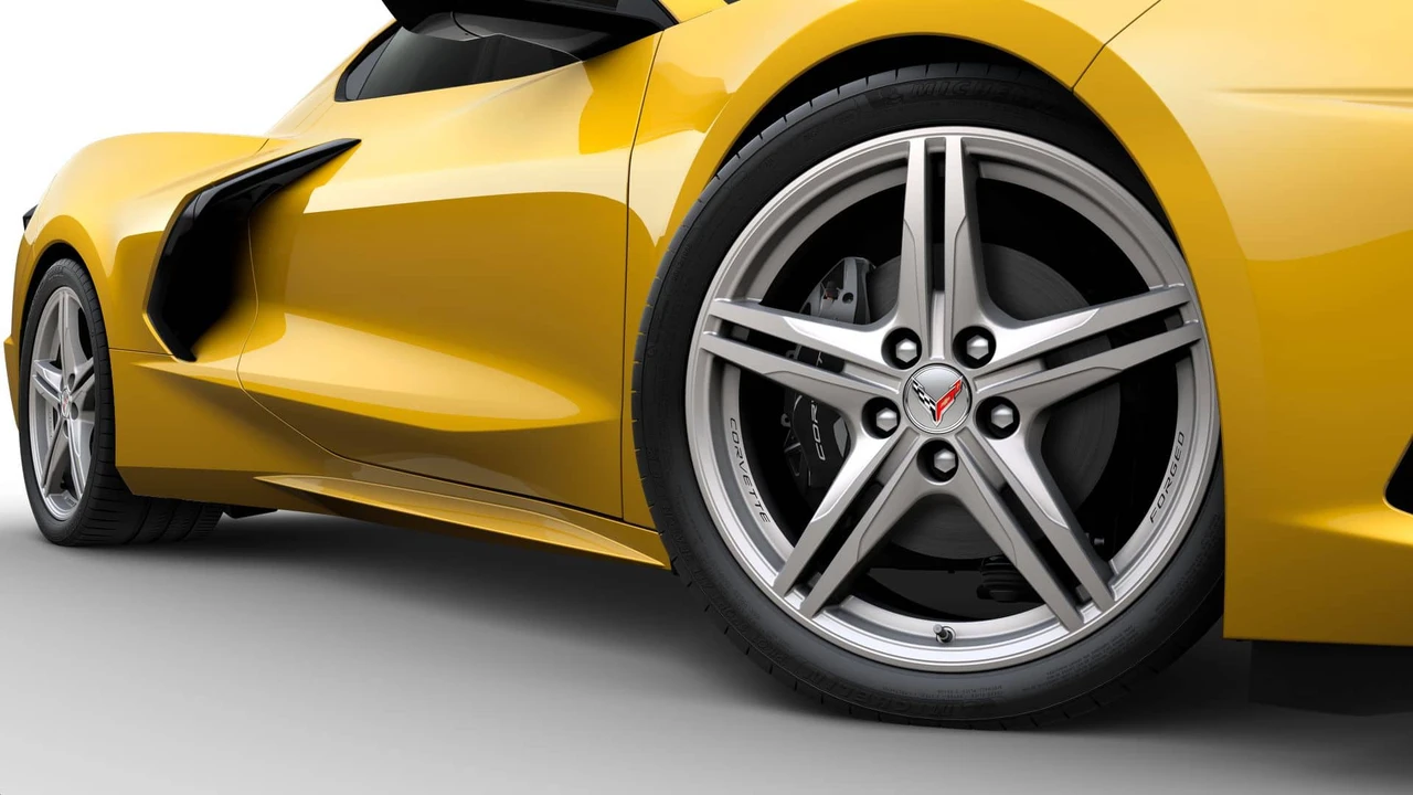 2027 Chevrolet Corvette C8 Grand Sport - Image 16 of 21
