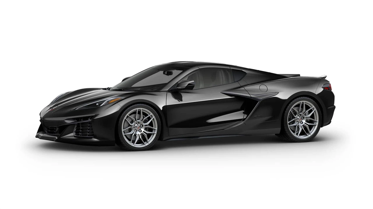 2027 Chevrolet Corvette C8 Grand Sport - Image 26 of 31