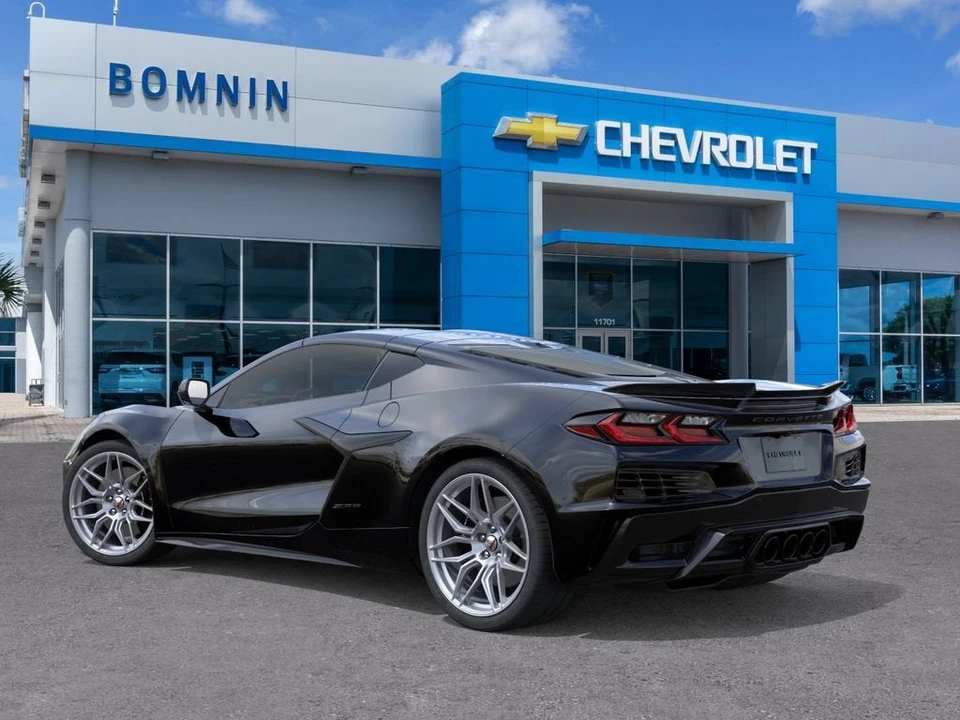 2027 Chevrolet Corvette C8 Grand Sport - Image 4 of 31