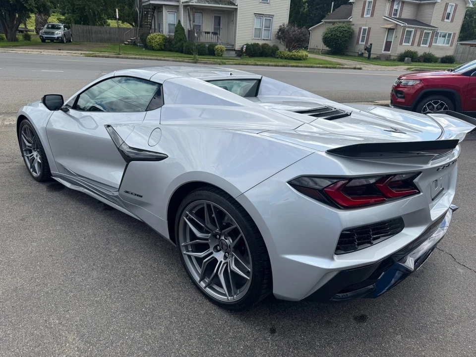 2027 Chevrolet Corvette C8 Z06 - Image 29 of 30