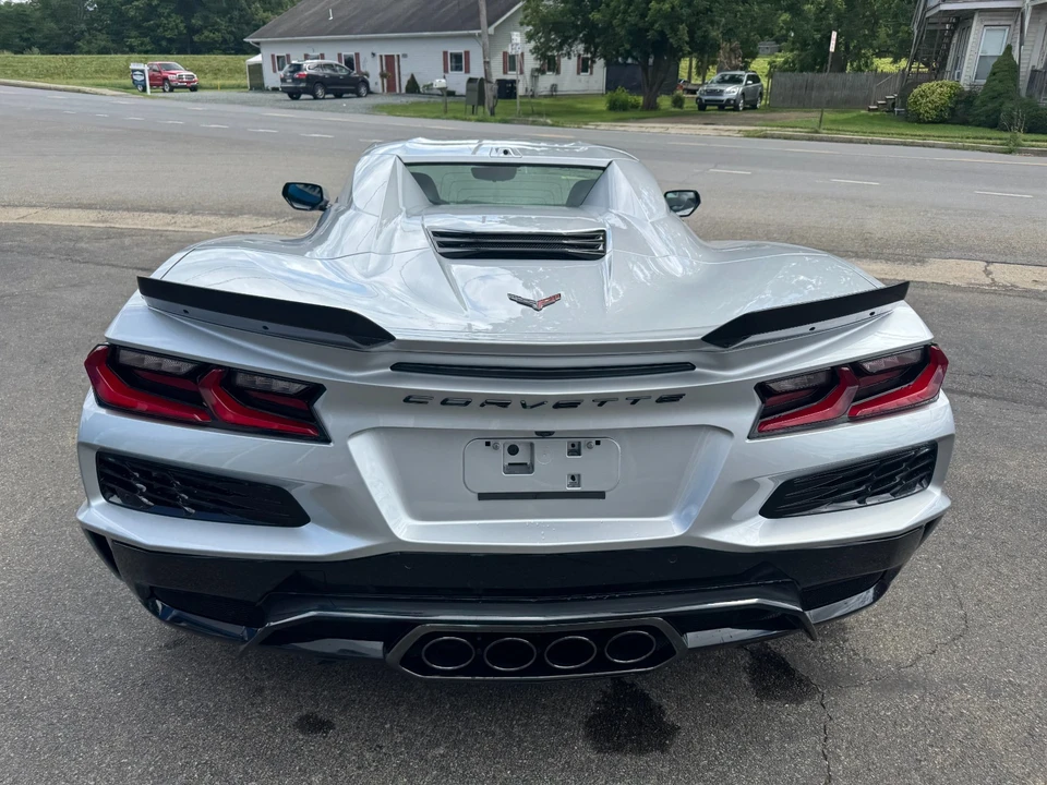 2027 Chevrolet Corvette C8 Z06 - Image 28 of 30