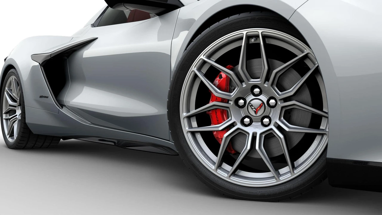 2027 Chevrolet Corvette C8 Z06 - Image 30 of 31