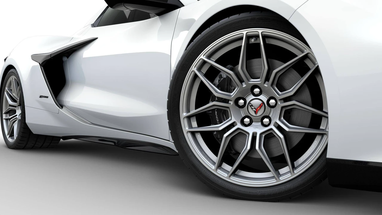 2027 Chevrolet Corvette C8 Z06 - Image 6 of 11