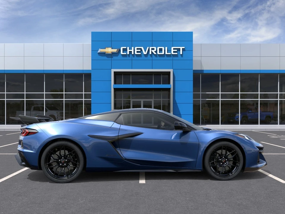 2027 Chevrolet Corvette C8 Z06 - Image 5 of 31