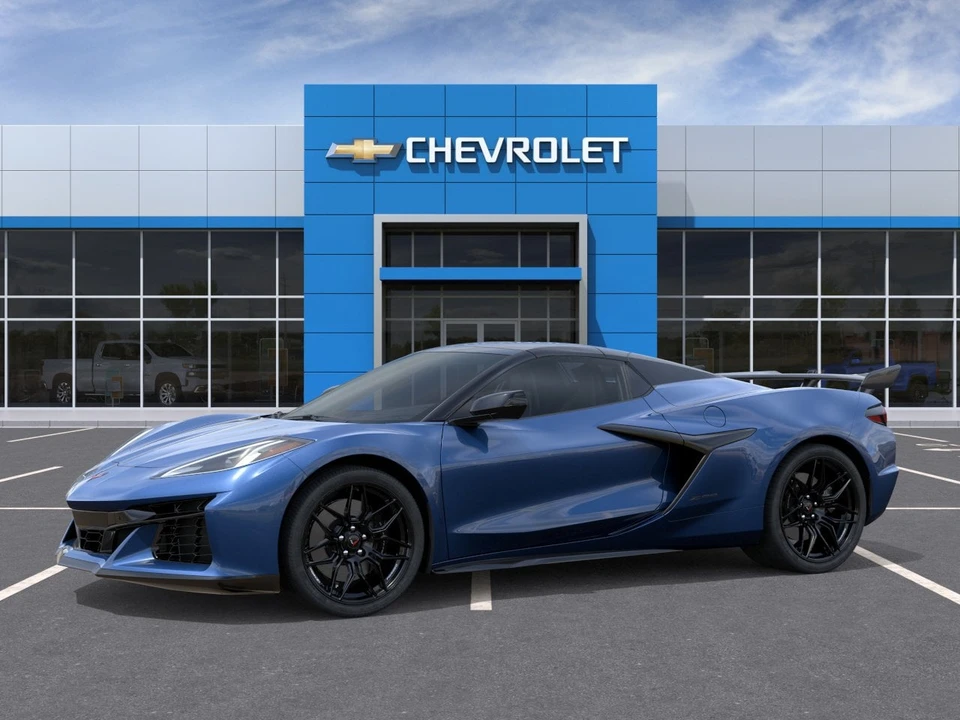 2027 Chevrolet Corvette C8 Z06 - Image 2 of 31