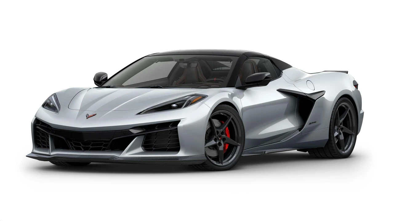 2027 Chevrolet Corvette C8 Z06 - Image 25 of 31