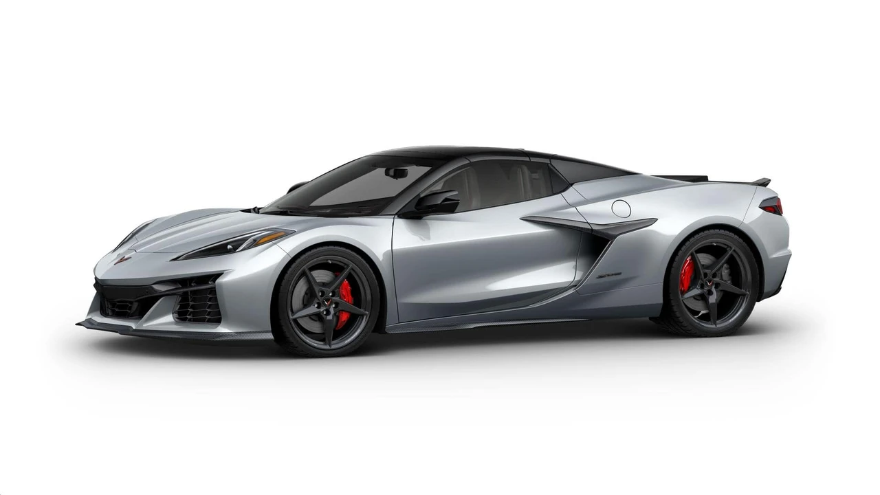 2027 Chevrolet Corvette C8 Z06 - Image 26 of 31