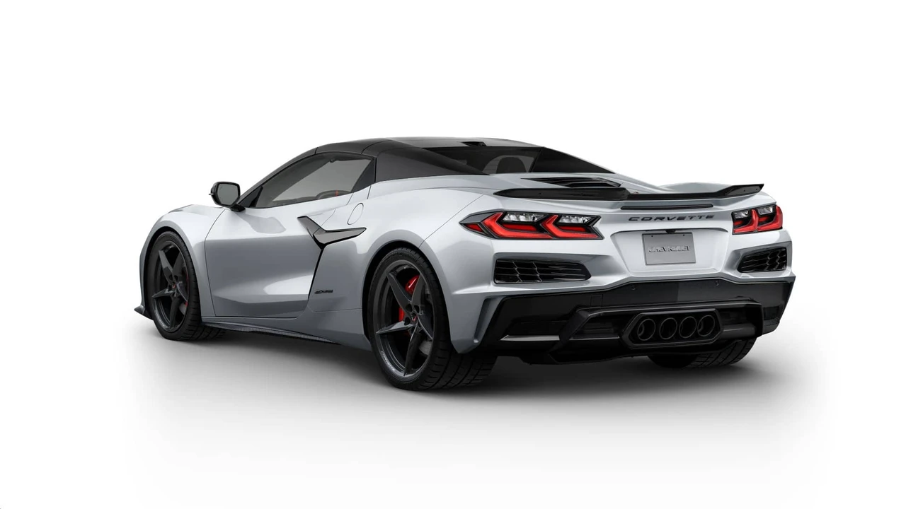 2027 Chevrolet Corvette C8 Z06 - Image 27 of 31