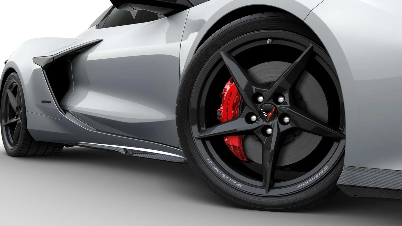 2027 Chevrolet Corvette C8 Z06 - Image 30 of 31