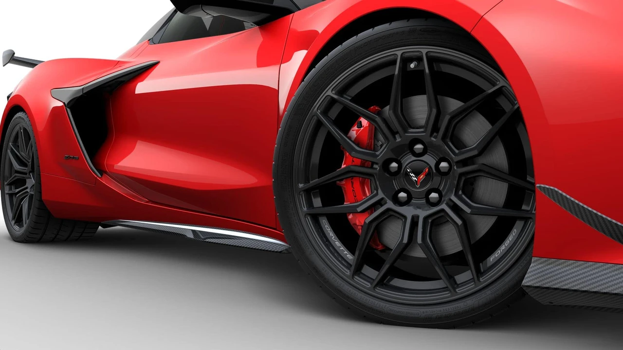 2027 Chevrolet Corvette C8 Z06 - Image 6 of 11