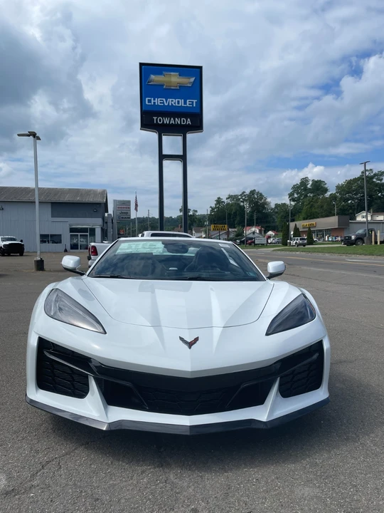 2027 Chevrolet Corvette C8 Z06 - Image 24 of 31