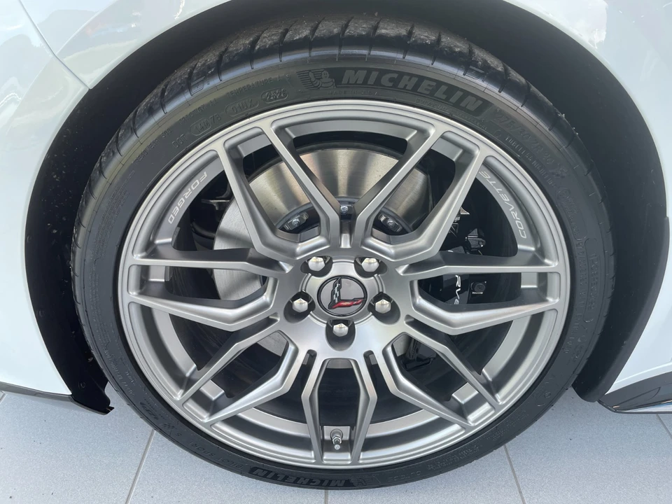2027 Chevrolet Corvette C8 Z06 - Image 15 of 31