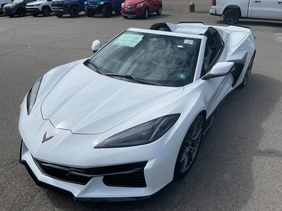 2027 Chevrolet Corvette C8 Z06 - Image 30 of 31