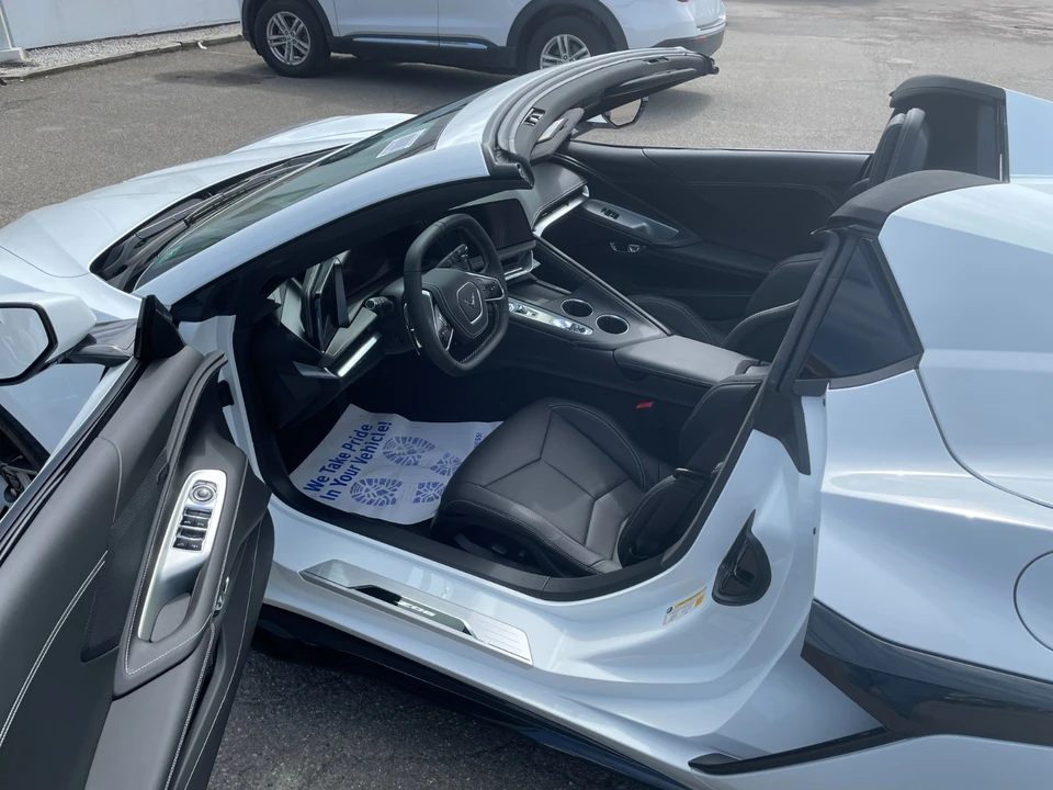 2027 Chevrolet Corvette C8 Z06 - Image 29 of 31