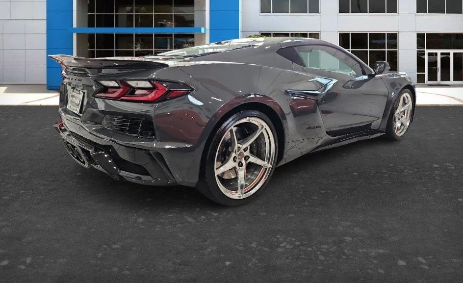2027 Chevrolet Corvette C8 Z06 - Image 4 of 19