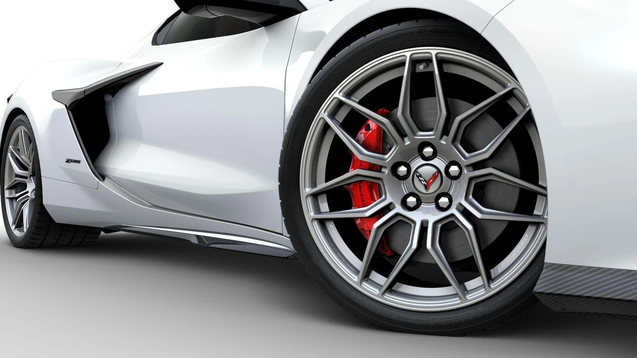 2027 Chevrolet Corvette C8 Z06 - Image 6 of 11
