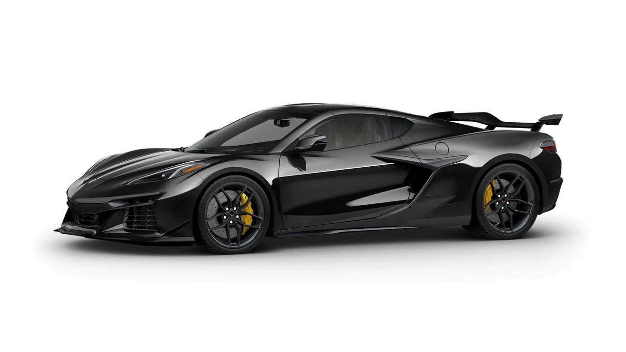 2027 Chevrolet Corvette C8 Z06 - Image 26 of 31