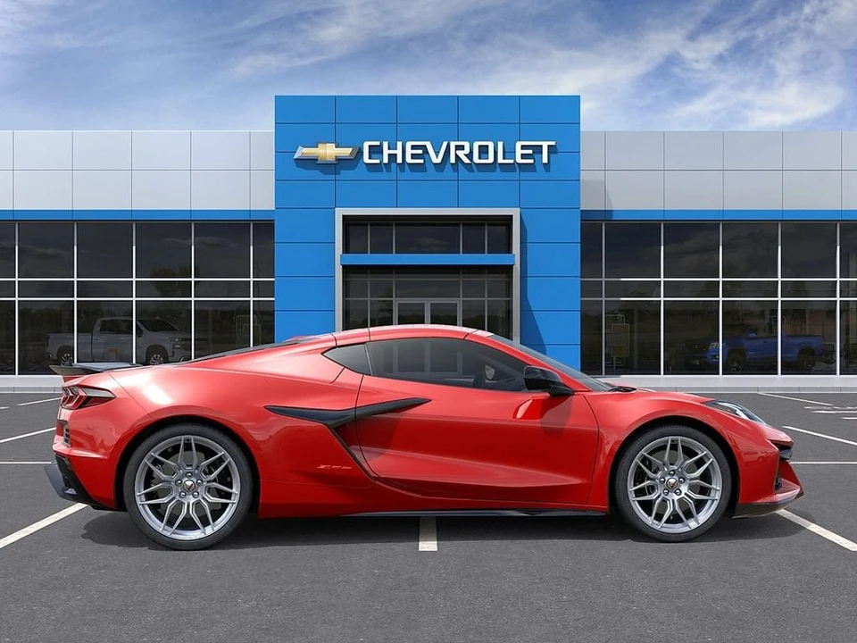 2027 Chevrolet Corvette C8 Grand Sport - Image 5 of 24