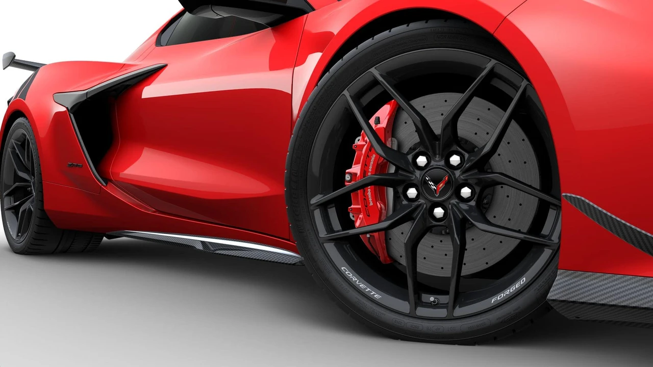 2027 Chevrolet Corvette C8 Z06 - Image 6 of 11