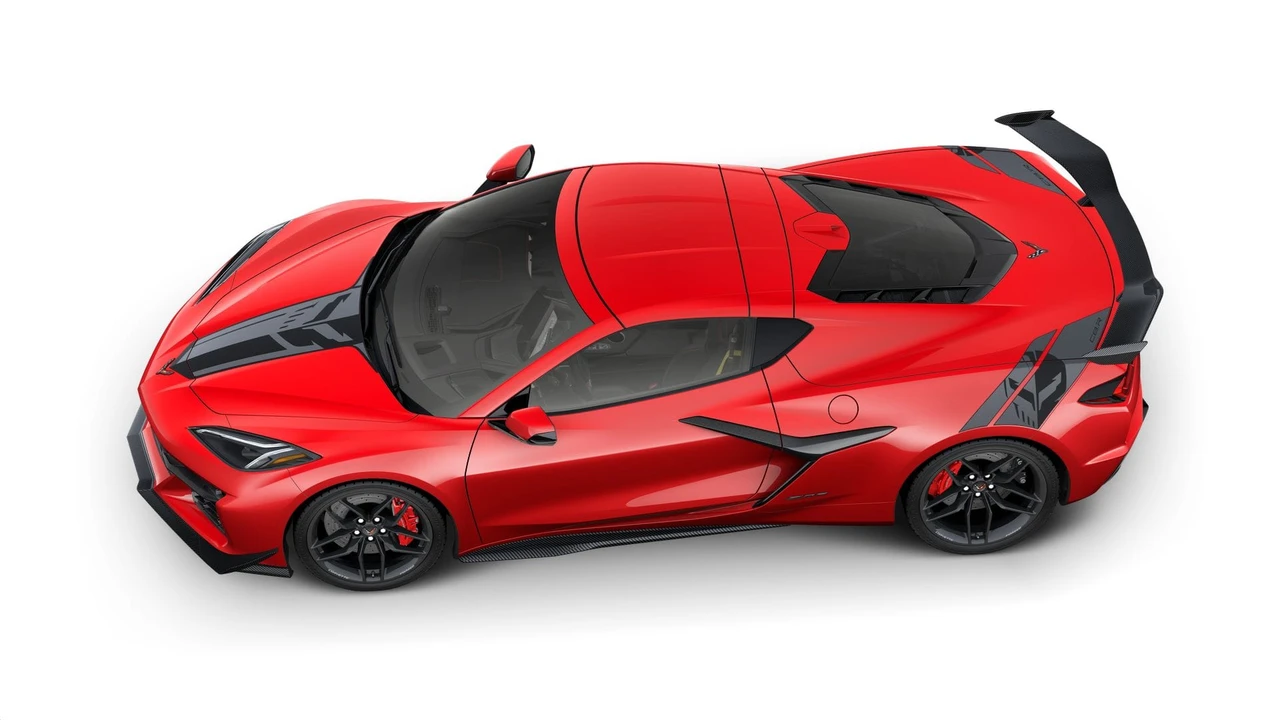 2027 Chevrolet Corvette C8 Z06 - Image 7 of 11