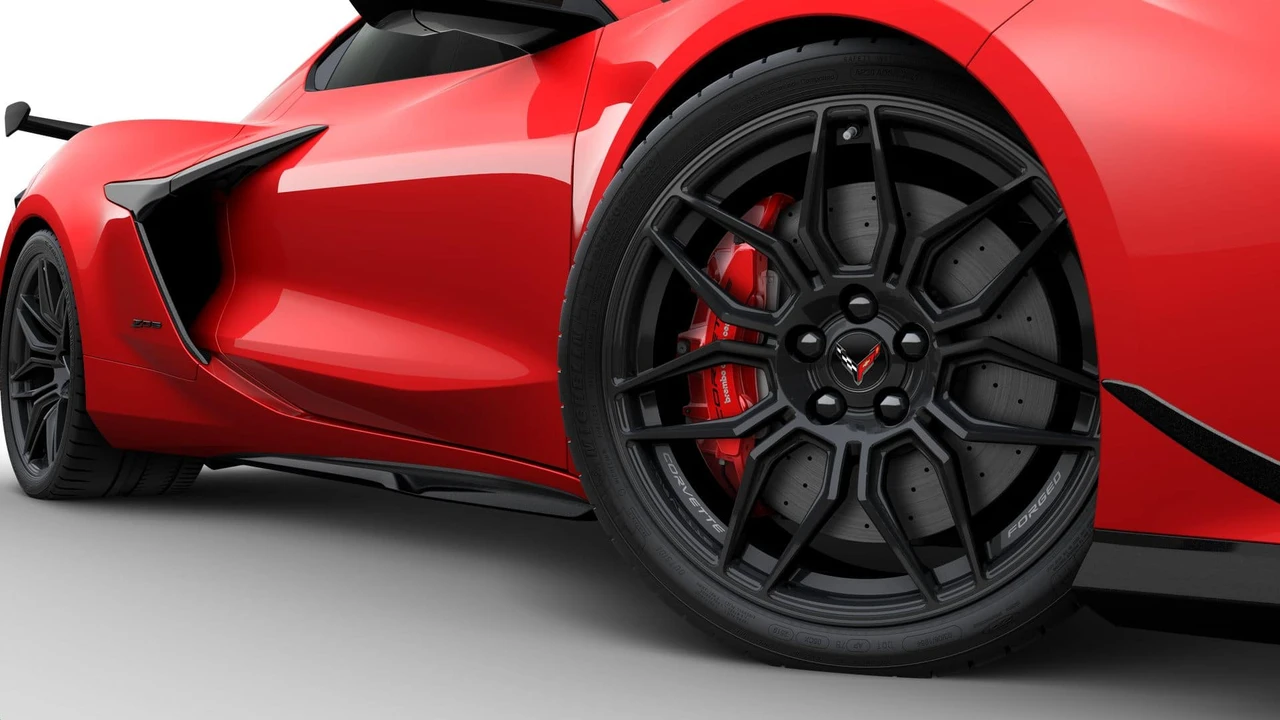 2027 Chevrolet Corvette C8 Z06 - Image 6 of 11