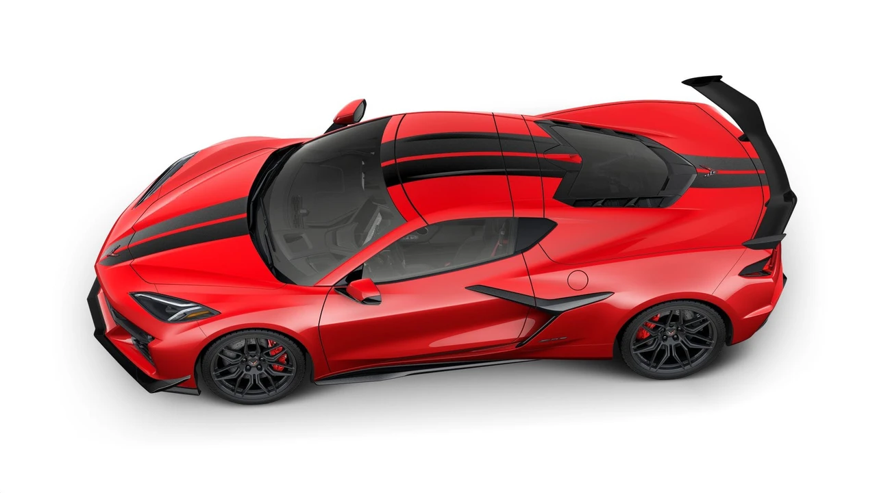 2027 Chevrolet Corvette C8 Z06 - Image 7 of 11