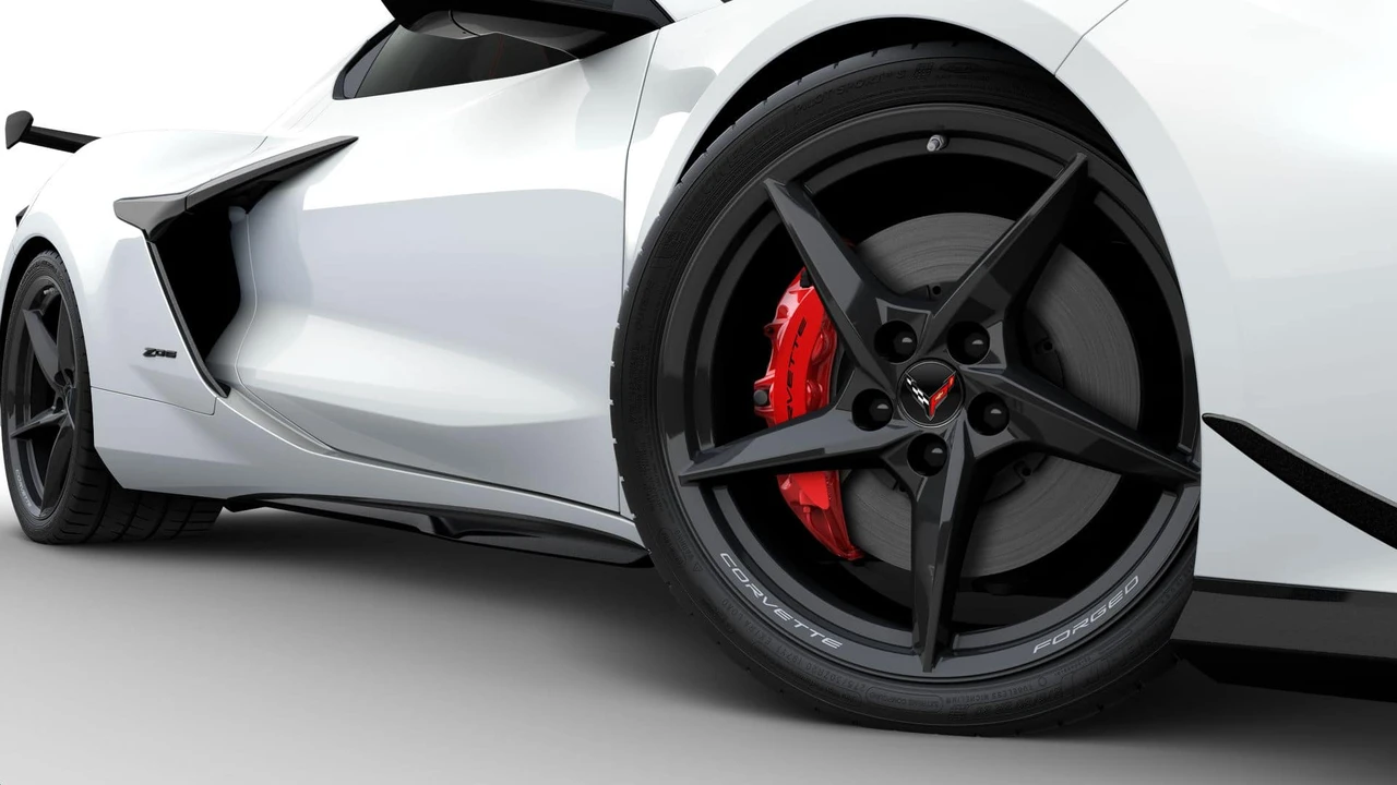 2027 Chevrolet Corvette C8 Z06 - Image 6 of 11