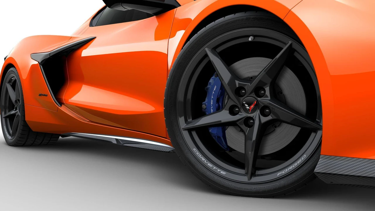 2027 Chevrolet Corvette C8 Grand Sport - Image 6 of 11