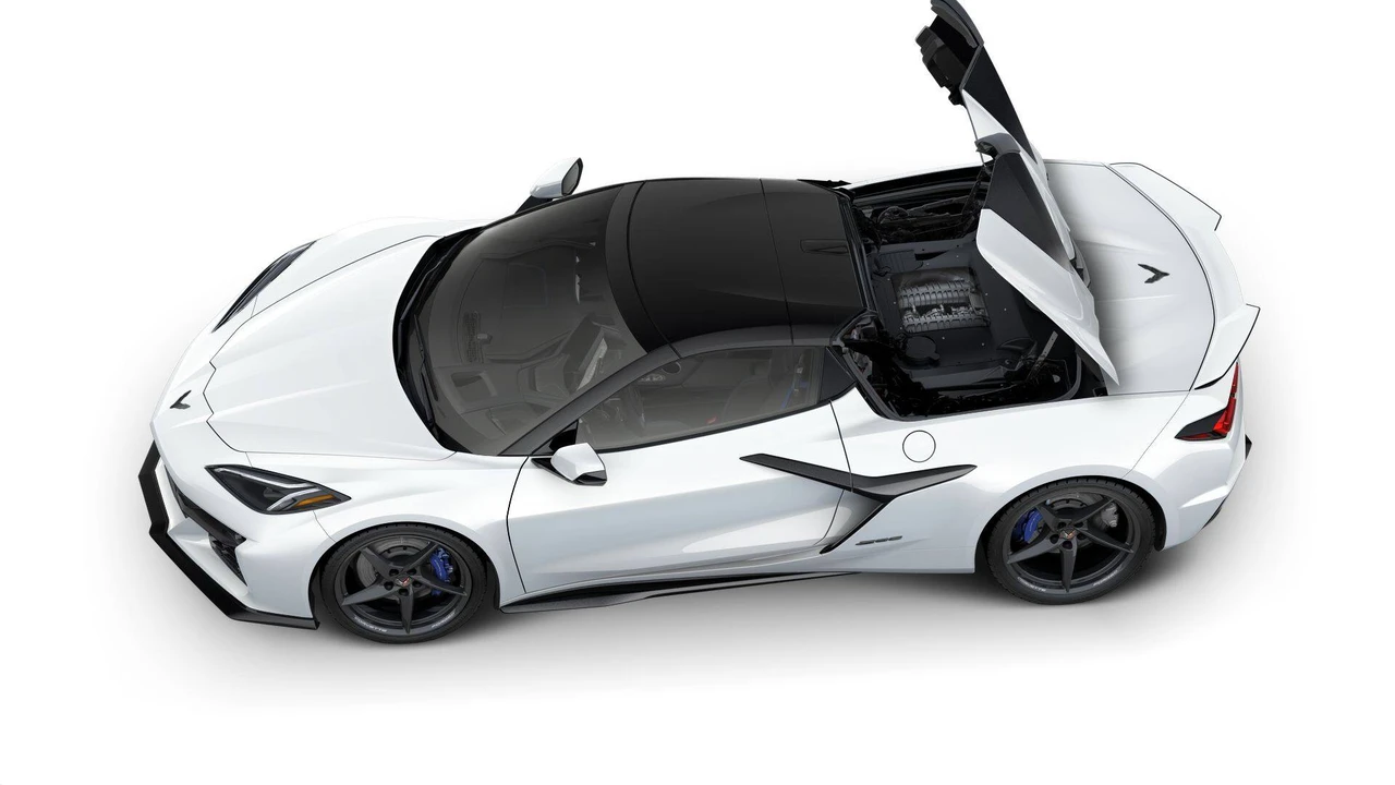 2027 Chevrolet Corvette C8 Z06 - Image 7 of 11